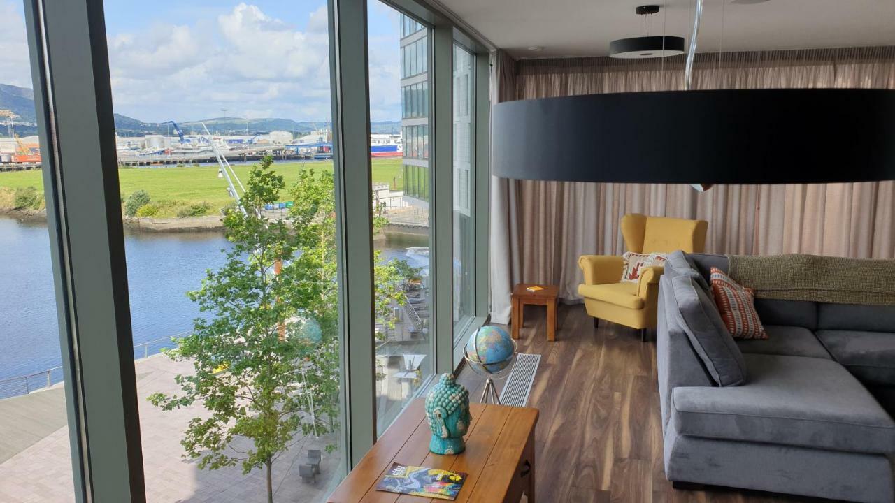 Luxury Apartment Marina Views At Titanic Quarter Belfast Exterior foto