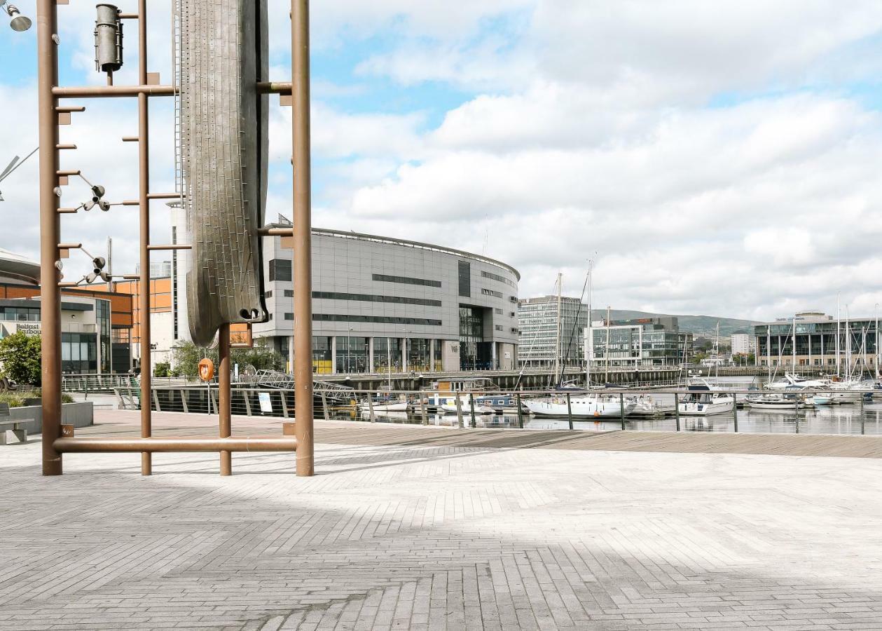 Luxury Apartment Marina Views At Titanic Quarter Belfast Exterior foto